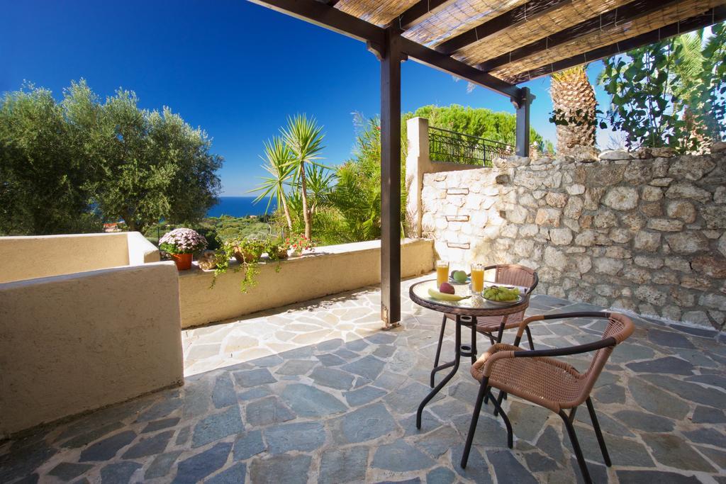 Villa Theodora Lakíthra Екстериор снимка