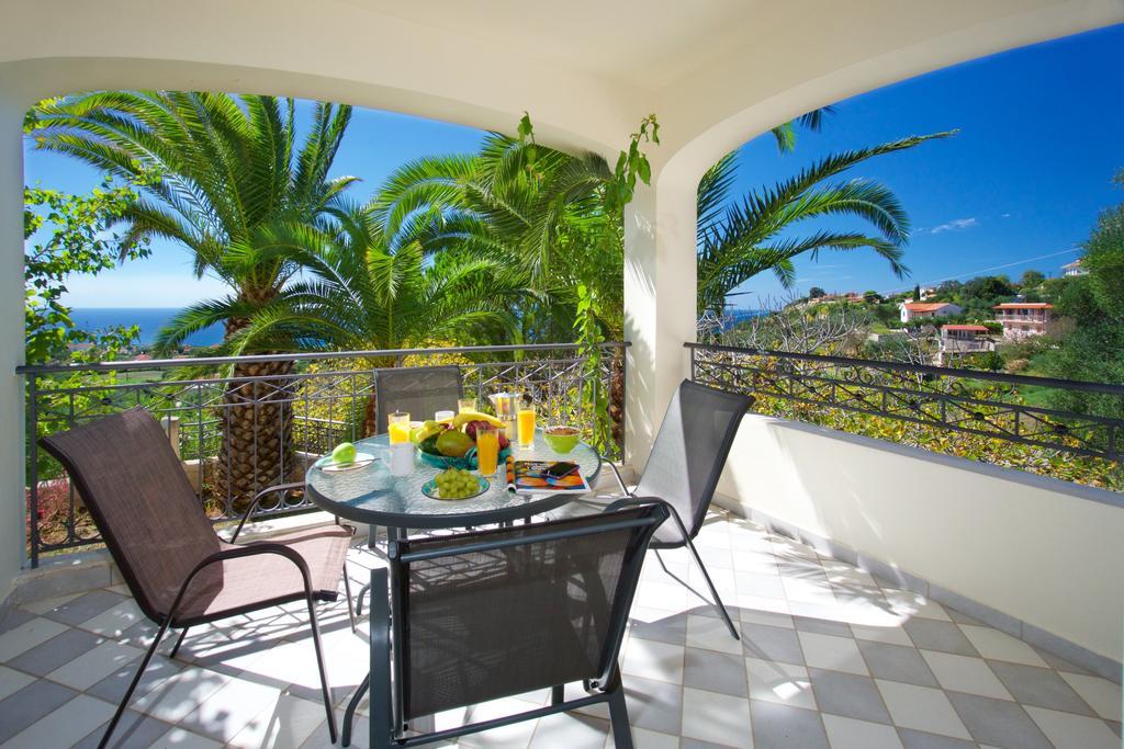 Villa Theodora Lakíthra Екстериор снимка