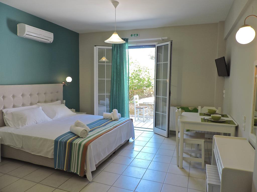 Villa Theodora Lakíthra Екстериор снимка
