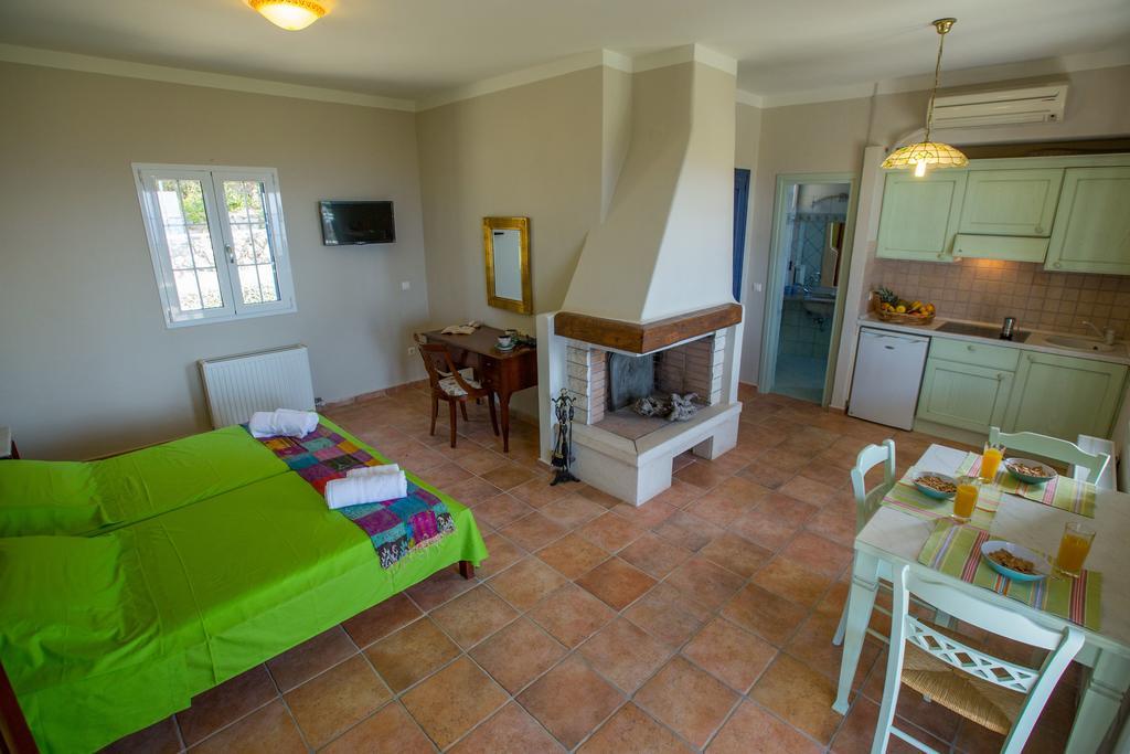 Villa Theodora Lakíthra Екстериор снимка